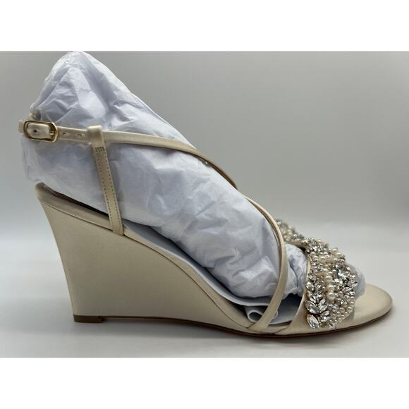 Badgley Mischka Women's Clarisa Embellished Wedge Sandal Ivory MP5243 Size 9.5 - Picture 1 of 12